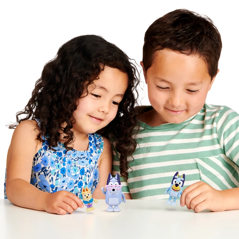 Bluey Christmas Swim Nana Bluey & Bartlebee Figurines 2 Pack 6 Bluey Christmas Swim Nana Bluey & Bartlebee Figurines 2 Pack - Image 4