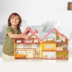 Bluey Ultimate Lights & Sounds Playhouse Playset With Chattermax Figurine